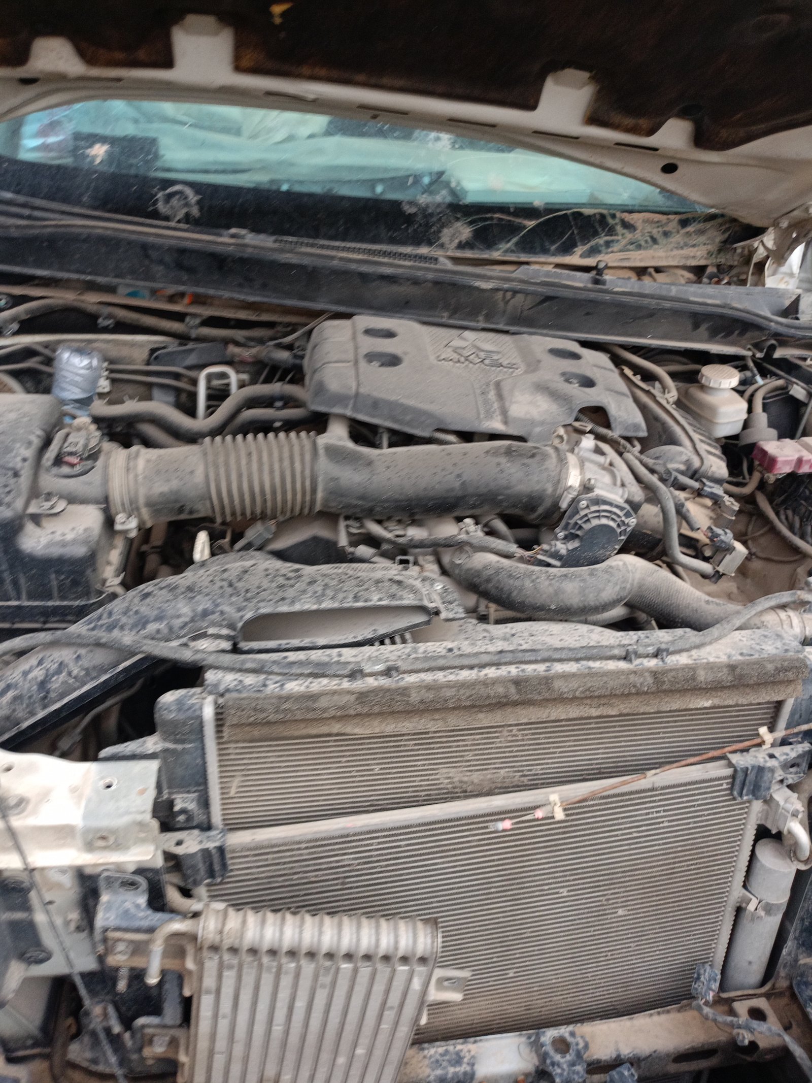 ماكينة ميسوتبشي مونتيرو 2024