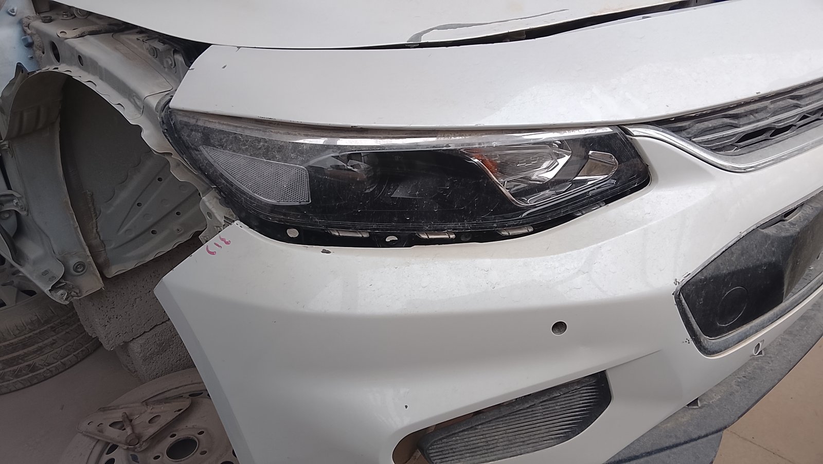 شمعة نور الامامي شيفرولية ماليبو 2019