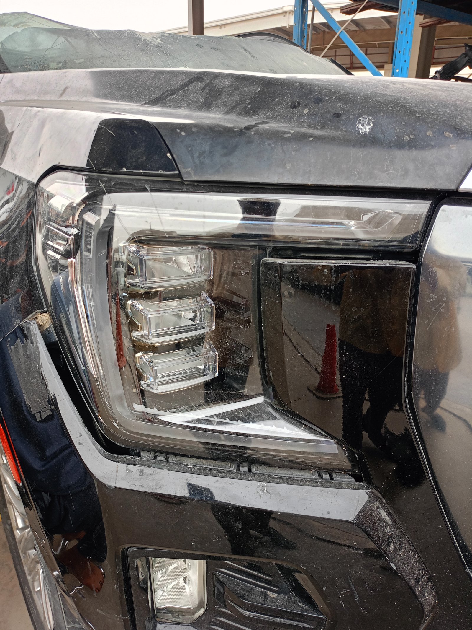 نور أمامي جمس يوكن 2020